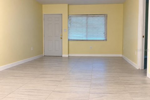 Apartamento en alquiler en Sarasota, Florida, 2 dormitorios, 801.93 m2 № 2433197 - foto 7