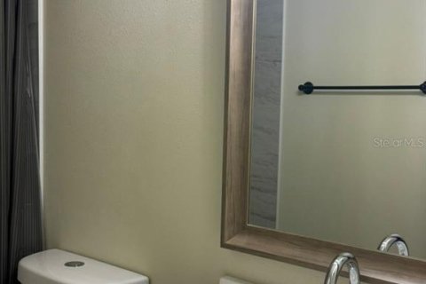 Apartamento en alquiler en Sarasota, Florida, 2 dormitorios, 801.93 m2 № 2433197 - foto 24