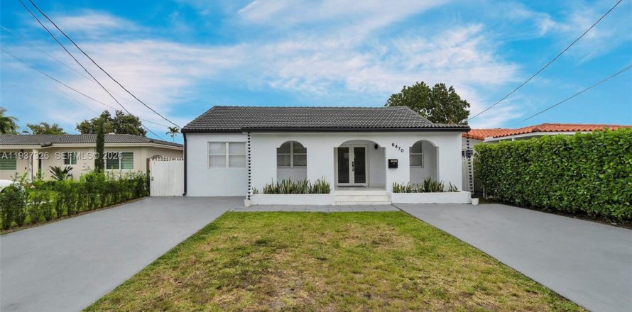 Casa en Miami, Florida 4 dormitorios, 207.17 m2 № 1995186