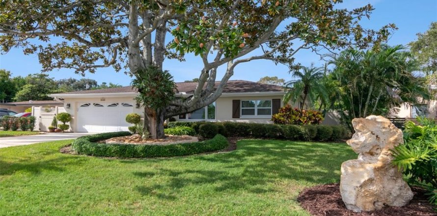 Casa en Largo, Florida 2 dormitorios, 135.82 m2 № 2386467