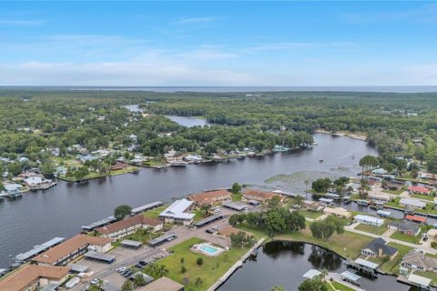 Condo in Astor, Florida, 2 bedrooms  № 2234499 - photo 28