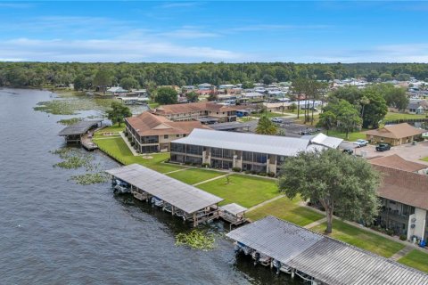 Condo in Astor, Florida, 2 bedrooms  № 2234499 - photo 26