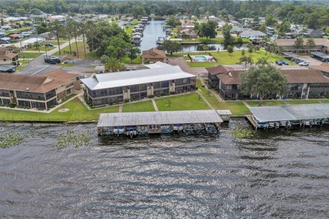 Condo in Astor, Florida, 2 bedrooms № 2234499