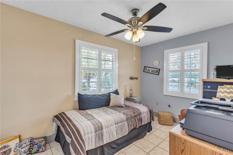 Condo in Astor, Florida, 2 bedrooms  № 2234499 - photo 17