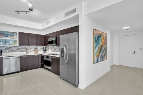 Купить кондоминиум в Майами, Флорида 2 спальни, 118.36м2, № 2051492 - фото 28