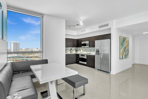 Купить кондоминиум в Майами, Флорида 2 спальни, 118.36м2, № 2051492 - фото 26