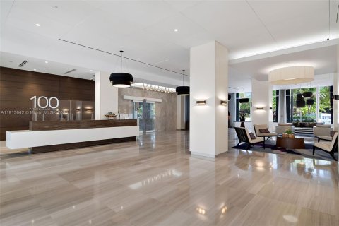 Condo in Sunny Isles Beach, Florida, 2 bedrooms  № 1971738 - photo 19