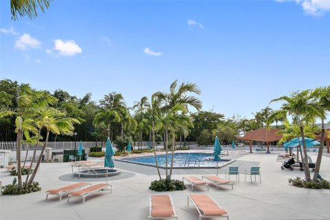 Condo in Sunny Isles Beach, Florida, 2 bedrooms  № 1971738 - photo 16