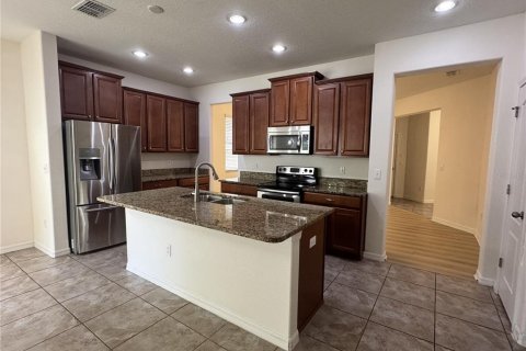 Villa ou maison à vendre à Brandon, Floride: 4 chambres, 218.04 m2 № 1806691 - photo 7