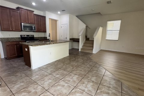 Villa ou maison à vendre à Brandon, Floride: 4 chambres, 218.04 m2 № 1806691 - photo 8