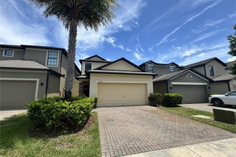 Villa ou maison à vendre à Brandon, Floride: 4 chambres, 218.04 m2 № 1806691 - photo 1
