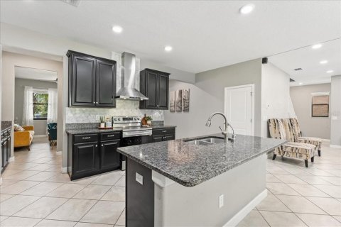 House in Land O' Lakes, Florida 4 bedrooms, 273.69 sq.m. № 1885328 - photo 15