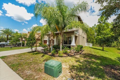 House in Land O' Lakes, Florida 4 bedrooms, 273.69 sq.m. № 1885328 - photo 5