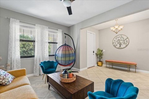 House in Land O' Lakes, Florida 4 bedrooms, 273.69 sq.m. № 1885328 - photo 10