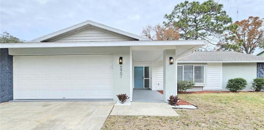 Casa en Crystal River, Florida 3 dormitorios, 143.26 m2 № 1732846
