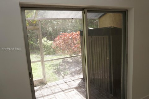 Copropriété à vendre à Coral Springs, Floride: 2 chambres, 92.9 m2 № 2063862 - photo 11