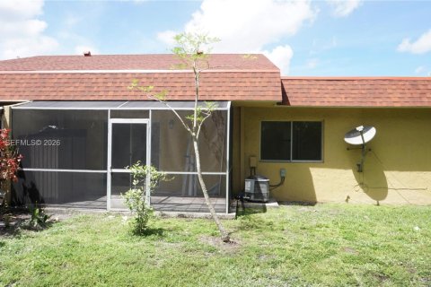 Copropriété à vendre à Coral Springs, Floride: 2 chambres, 92.9 m2 № 2063862 - photo 13