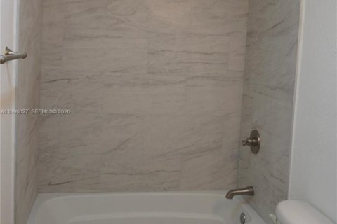 Copropriété à vendre à Coral Springs, Floride: 2 chambres, 92.9 m2 № 2063862 - photo 26