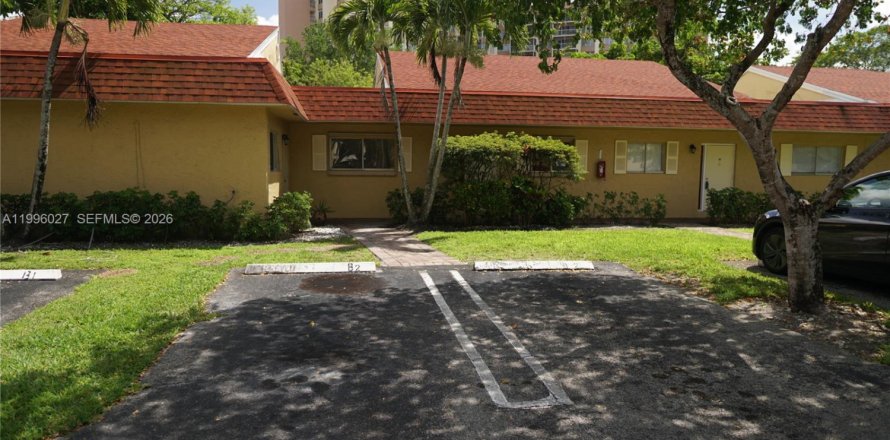 Condo à Coral Springs, Floride, 2 chambres  № 2063862
