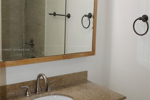 Copropriété à vendre à Coral Springs, Floride: 2 chambres, 92.9 m2 № 2063862 - photo 25