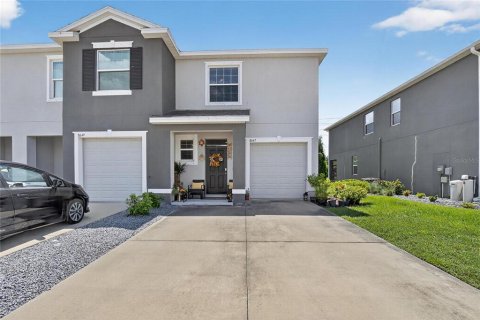 Adosado en venta en Riverview, Florida, 3 dormitorios, 165.83 m2 № 1916047 - foto 1