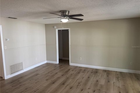 Villa ou maison à vendre à Orlando, Floride: 4 chambres, 138.05 m2 № 2155921 - photo 5