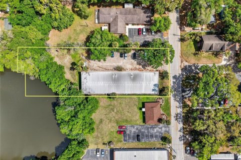 Commercial property in Leesburg, Florida 694.91 sq.m. № 2205741 - photo 4