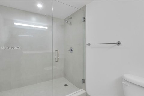 Apartamento en alquiler en Miami, Florida, 3 dormitorios, 187.85 m2 № 2008974 - foto 27