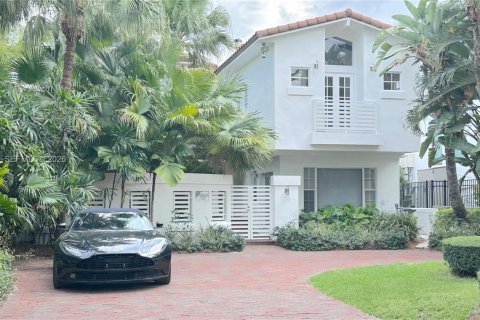 Villa ou maison à louer à Miami Beach, Floride: 5 chambres, 335.28 m2 № 1999073 - photo 30