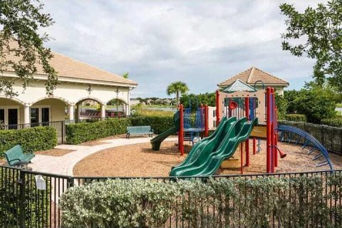 Villa ou maison à vendre à Port St. Lucie, Floride: 3 chambres, 193.24 m2 № 2087482 - photo 30