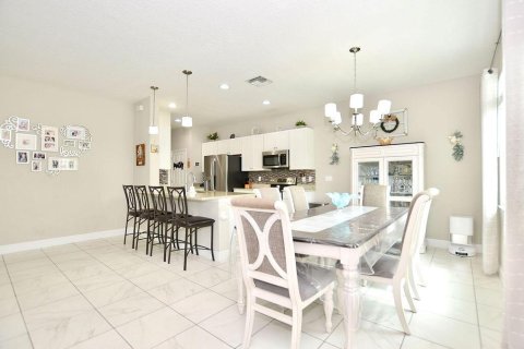 Villa ou maison à vendre à Port St. Lucie, Floride: 3 chambres, 193.24 m2 № 2087482 - photo 9