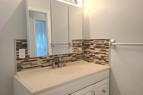 Propiedad comercial en venta en West Palm Beach, Florida, 306.21 m2 № 2434381 - foto 22