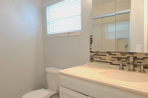 Propiedad comercial en venta en West Palm Beach, Florida, 306.21 m2 № 2434381 - foto 21