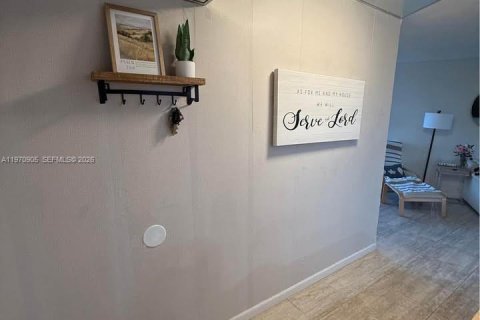 Copropriété à vendre à Lauderhill, Floride: 2 chambres, 107.77 m2 № 2031366 - photo 4