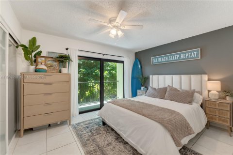 Townhouse in Miami, Florida 2 bedrooms, 81.38 sq.m. № 2026089 - photo 8