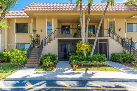 Condo in Weston, Florida, 2 bedrooms  № 1874741 - photo 1