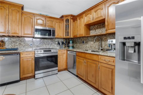 Condo in Weston, Florida, 2 bedrooms  № 1874741 - photo 3