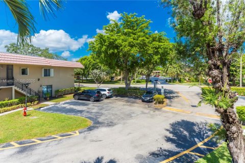 Condo in Weston, Florida, 2 bedrooms  № 1874741 - photo 29
