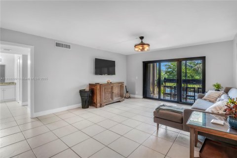 Condo in Weston, Florida, 2 bedrooms  № 1874741 - photo 20