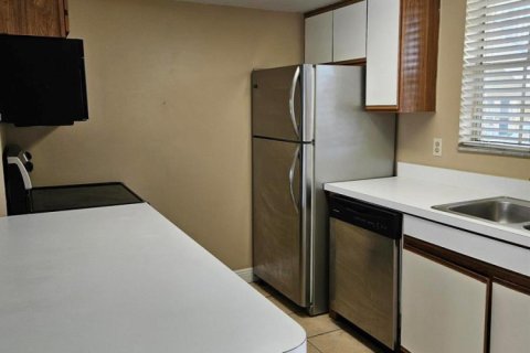 Copropriété à louer à Boca Raton, Floride: 1 chambre, 65.03 m2 № 2400841 - photo 7