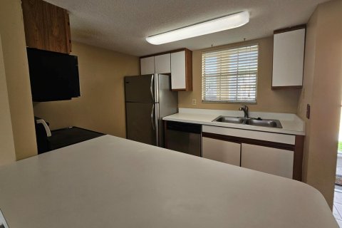 Copropriété à louer à Boca Raton, Floride: 1 chambre, 65.03 m2 № 2400841 - photo 5