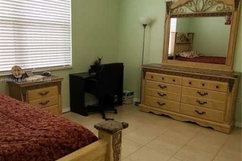 Touwnhouse à louer à Homestead, Floride: 3 chambres, 120.59 m2 № 1951070 - photo 29