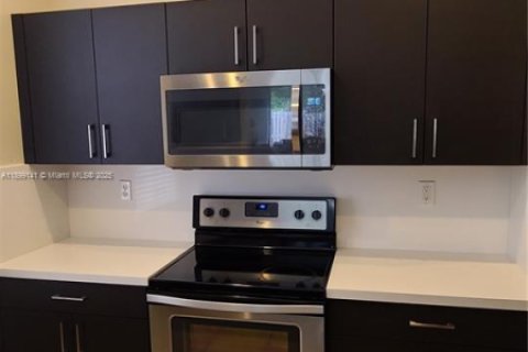 Touwnhouse à louer à Homestead, Floride: 3 chambres, 120.59 m2 № 1951070 - photo 20