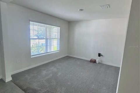 Casa en alquiler en Ocala, Florida, 5 dormitorios, 247.21 m2 № 1906360 - foto 2