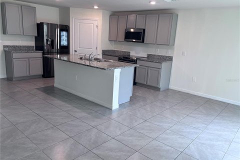 Casa en alquiler en Ocala, Florida, 5 dormitorios, 247.21 m2 № 1906360 - foto 4