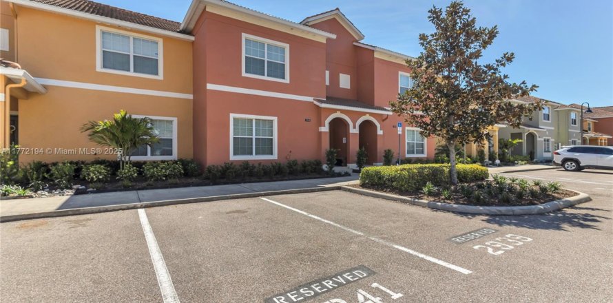 Townhouse in Kissimmee, Florida 4 bedrooms, 176.89 sq.m. № 1865484