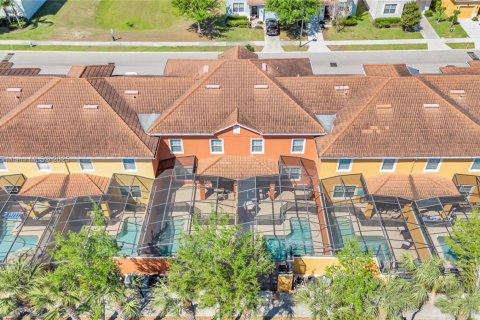 Townhouse in Kissimmee, Florida 4 bedrooms, 176.89 sq.m. № 1865484 - photo 21