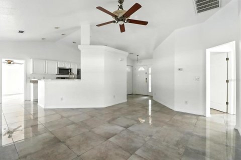 Casa en venta en Ocala, Florida, 3 dormitorios, 133.22 m2 № 1908735 - foto 3