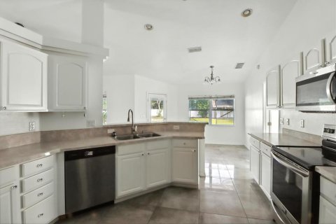 Casa en venta en Ocala, Florida, 3 dormitorios, 133.22 m2 № 1908735 - foto 9