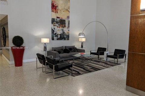 Condominio en alquiler en Hollywood, Florida, 1 dormitorio, 84.17 m2 № 2006445 - foto 13